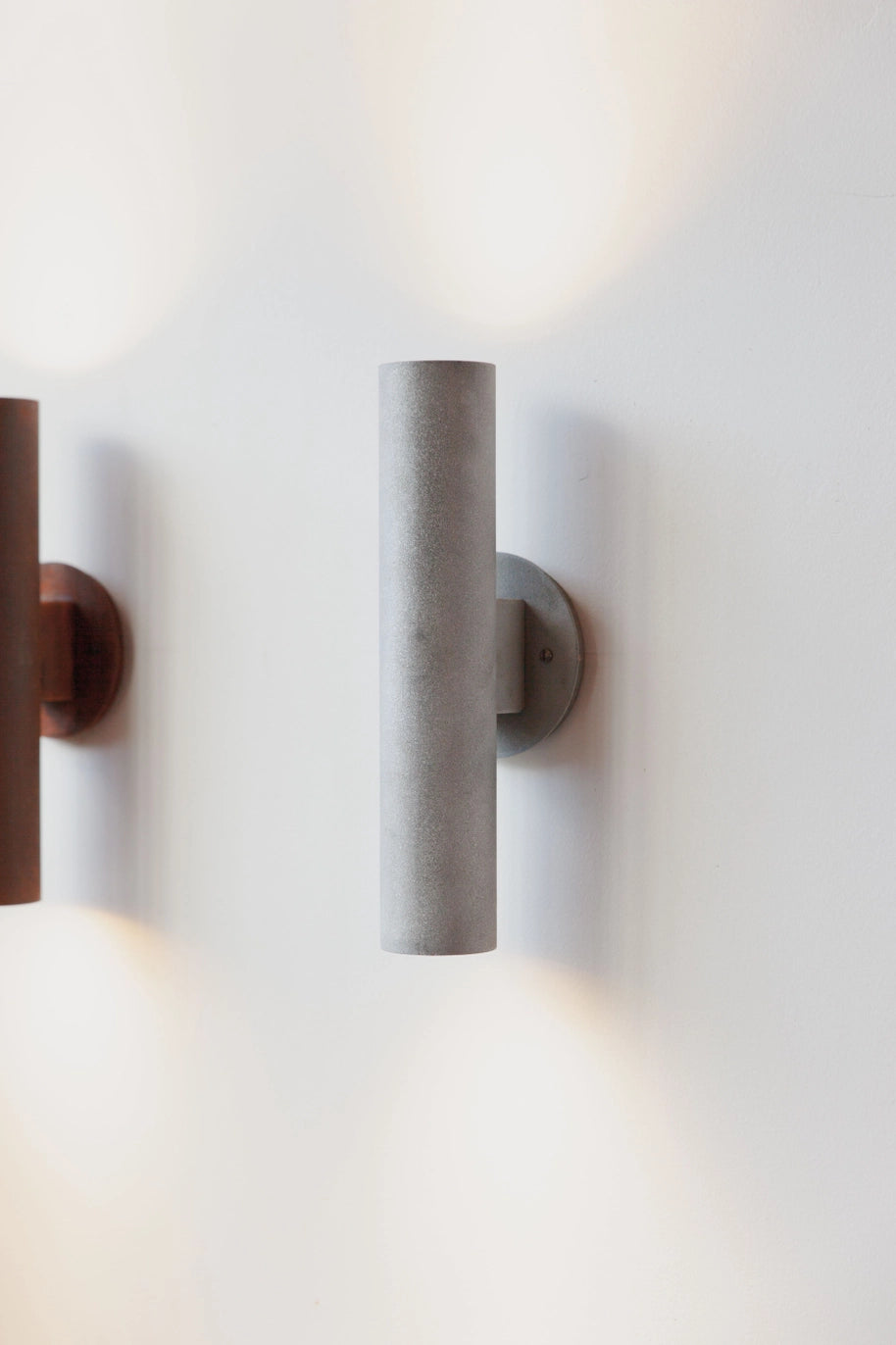 Roest Sconce