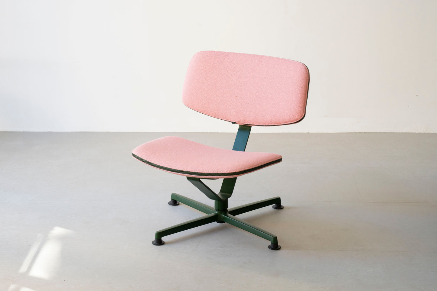 Arba Lounge Chair