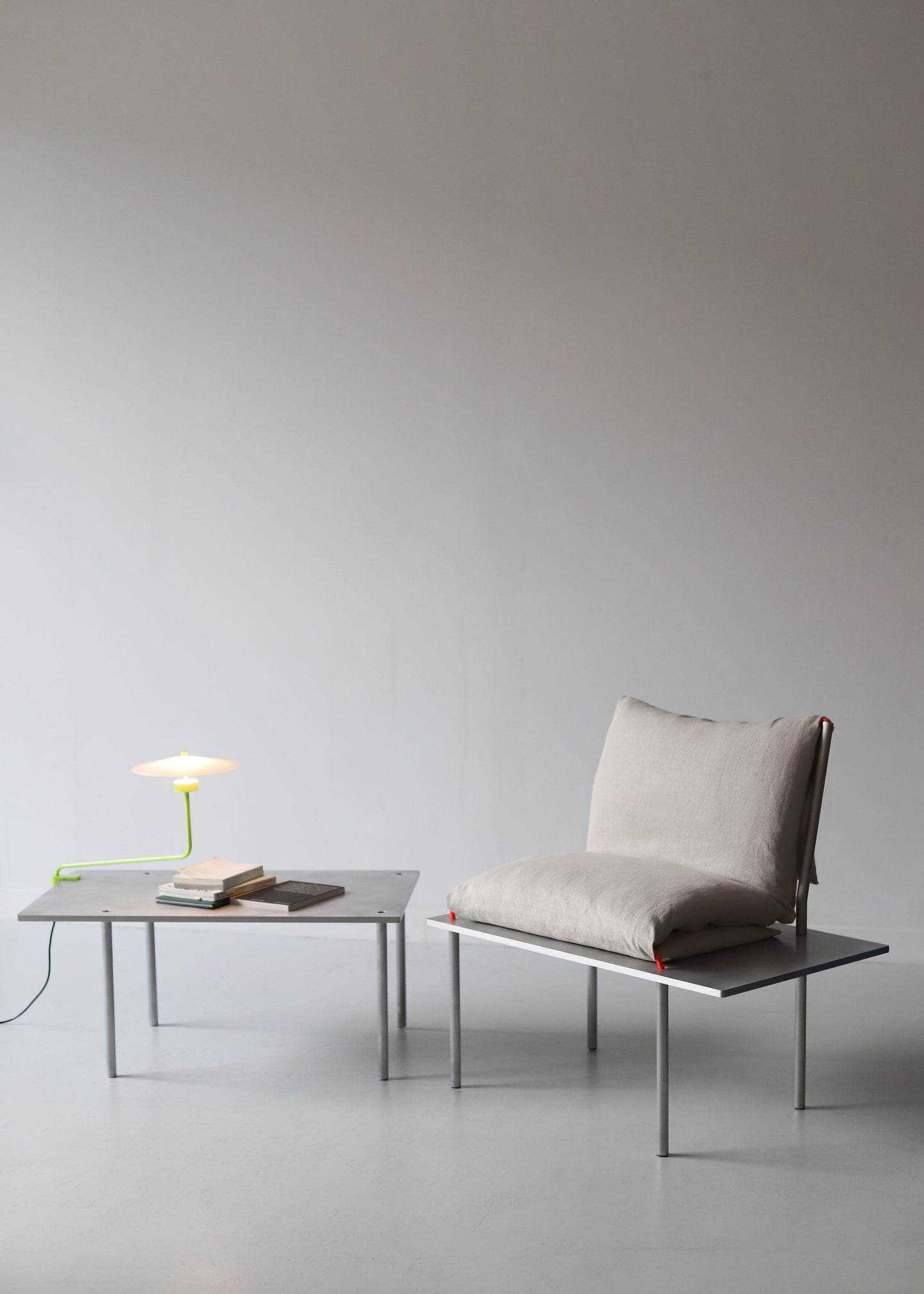 Fold Hang Table