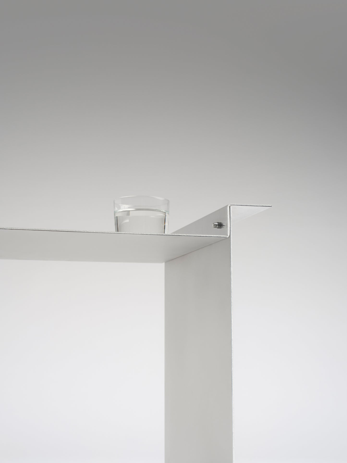 Wings Sidetable