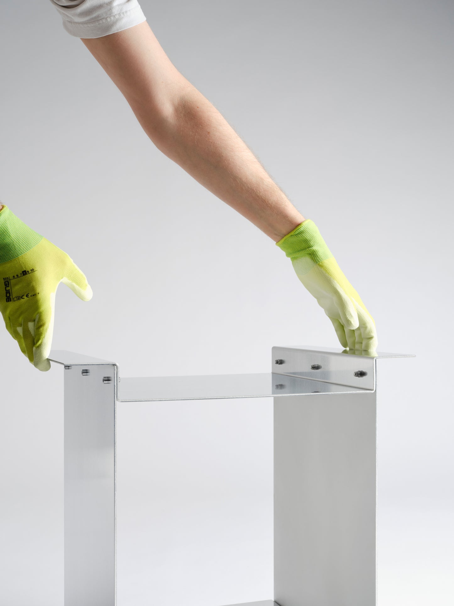 Wings Sidetable