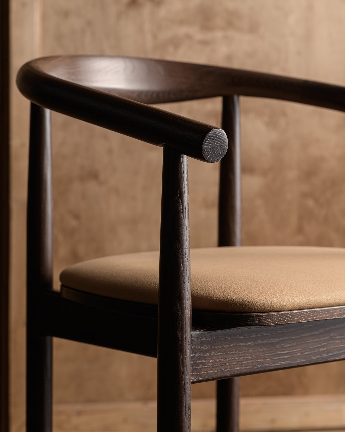 Calm Bar Stool