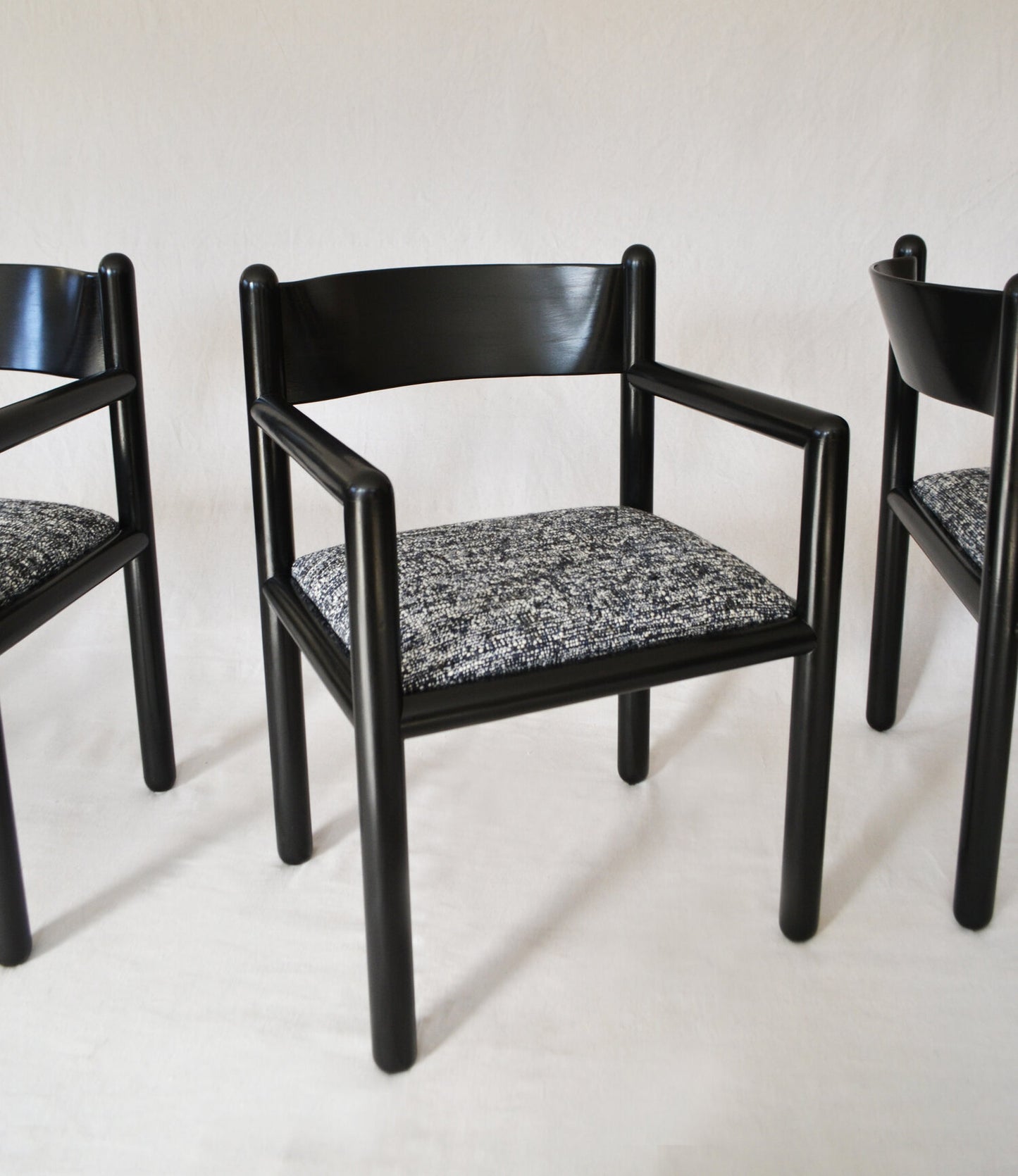Massimo Vignelli Acorn Chair
